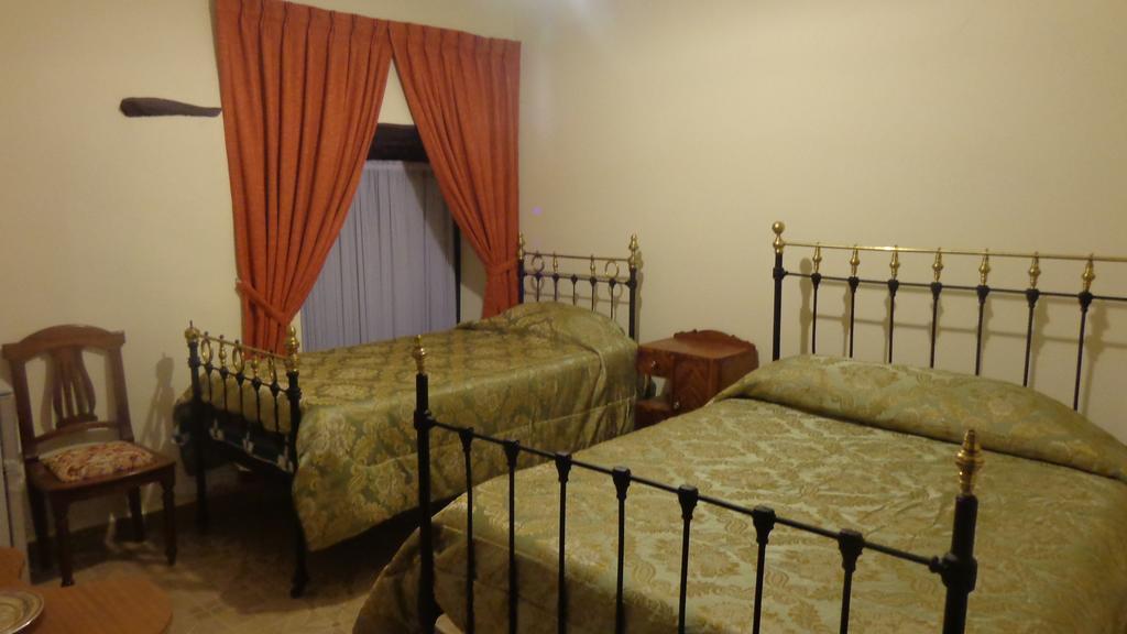 Casa Solariega Hostal B&B Sucre Habitación foto